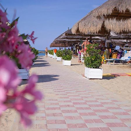 Suite113 In The Center With Beach Pescara Bagian luar foto